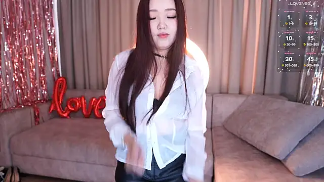 k kimikooo online show from September 27, 2025, 3:33 am