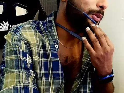 SHENOY3 online show from November 20, 2025, 5:01 pm