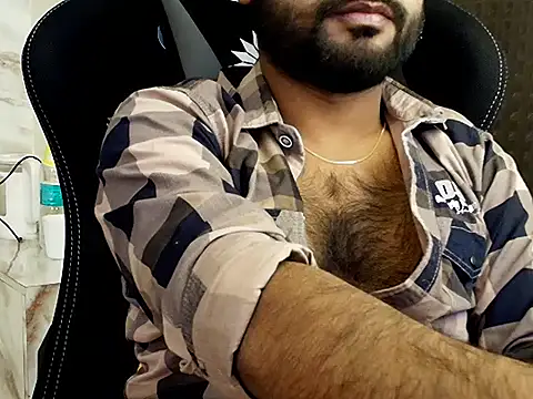 SHENOY3 online show from December 4, 2025, 7:55 pm