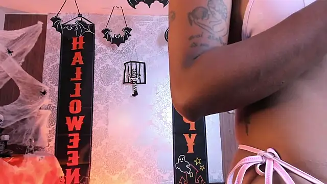 kelly thomson online show from October 6, 2025, 11:13 pm