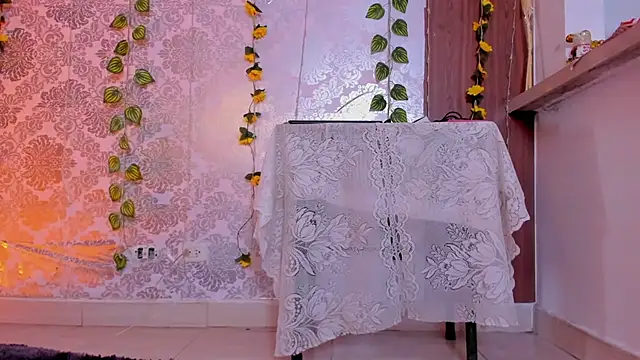 kelly thomson online show from February 10, 2026, 2:37 am