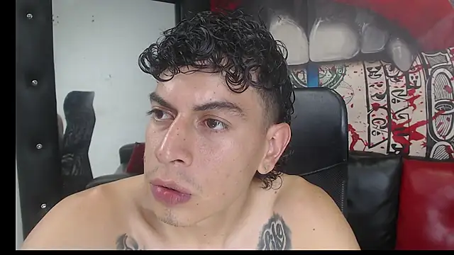 Strongernastyx online show from December 3, 2024, 10:18 pm