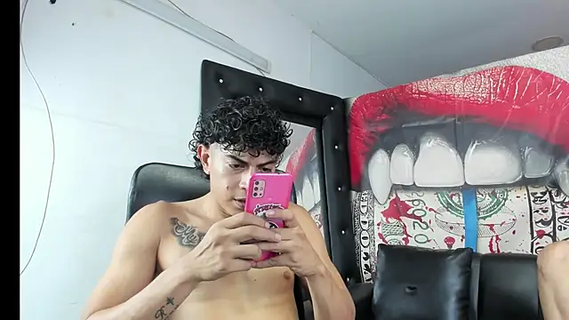 Strongernastyx online show from January 24, 2025, 10:19 pm