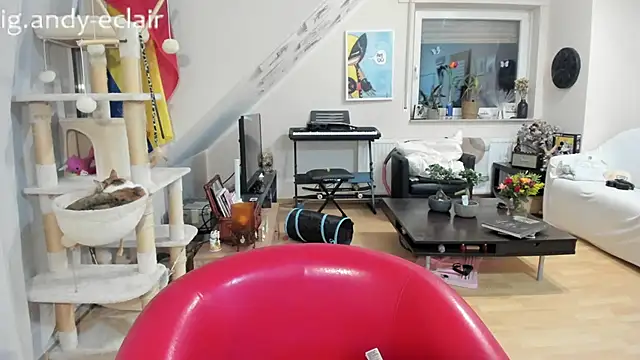 Snapshot of tinny_williams chatting on September 15, 2025, 4:12 am tinny williams online show from September 15, 2025, 4:12 am