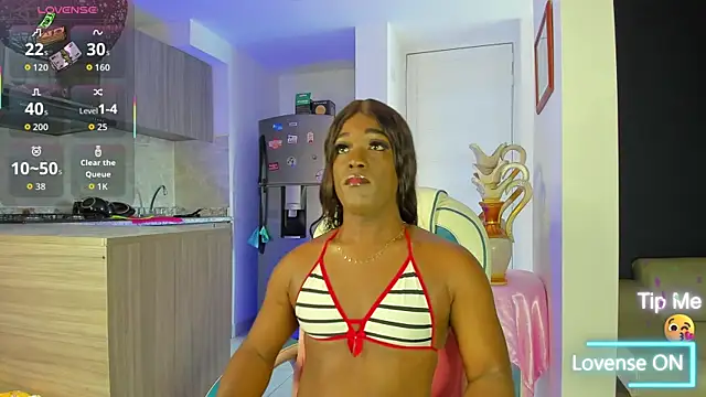 Snapshot of SammyGirlTS chatting on October 26, 2025, 2:45 pm SammyGirlTS online show from October 26, 2025, 2:45 pm