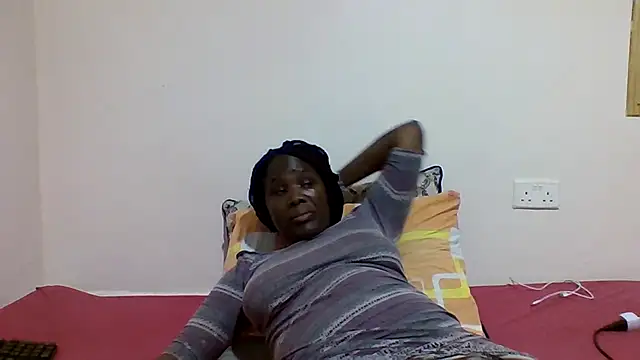 Snapshot of sweetelle09 chatting on February 1, 2026, 7:45 pm sweetelle09 online show from February 1, 2026, 7:45 pm