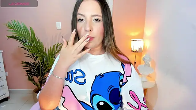 HannaMiller 1 online show from April 26, 2026, 3:37 am