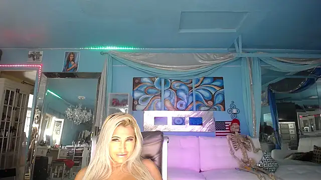 ADRIANNA FOX online show from January 29, 2025, 4:41 pm