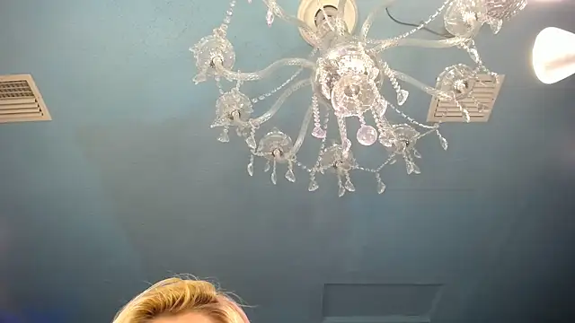 ADRIANNA FOX online show from January 31, 2025, 1:01 am