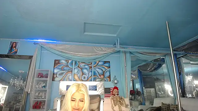 ADRIANNA FOX online show from January 14, 2026, 9:26 am