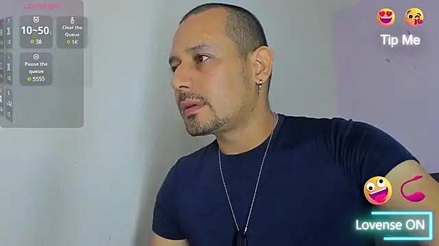 jhonyalzate2 online show from December 10, 2024, 9:22 pm