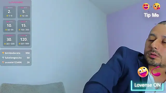 jhonyalzate2 online show from December 14, 2024, 8:45 am