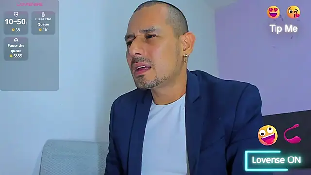 jhonyalzate2 online show from December 28, 2024, 11:52 am