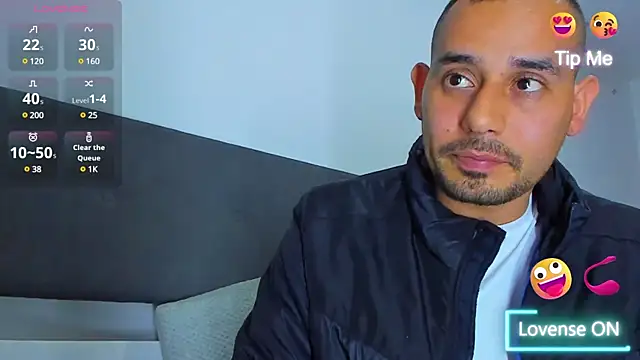 jhonyalzate2 online show from February 6, 2025, 1:38 am