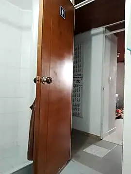 Vicky Rosse online show from February 13, 2026, 8:05 pm