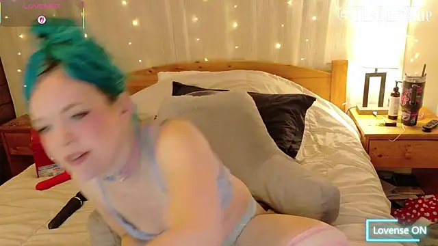 thetinyblue online show from February 10, 2026, 6:12 pm