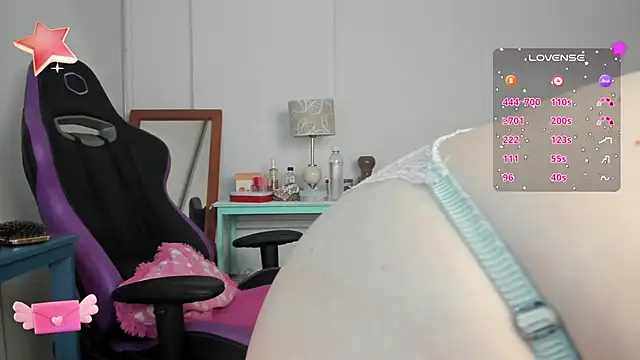 Snapshot of 1Sweetnina chatting on January 14, 2025, 11:05 pm 1Sweetnina online show from January 14, 2025, 11:05 pm