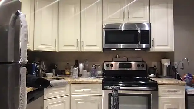 BigGuyMuscle online show from April 13, 2026, 11:21 pm