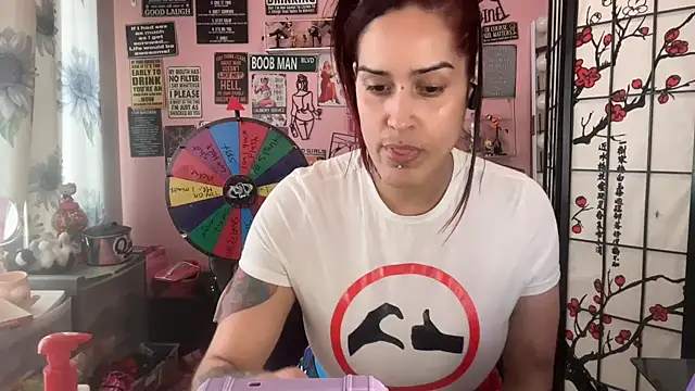 latinacubana online show from February 23, 2025, 7:38 pm