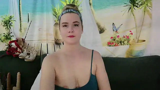 Kellylynn69 online show from December 4, 2024, 1:25 am
