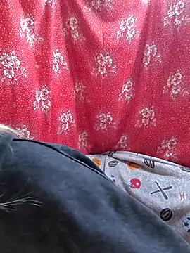 Zuli Kiska online show from October 26, 2025, 8:26 pm