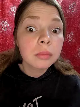 Zuli Kiska online show from April 14, 2026, 7:31 pm