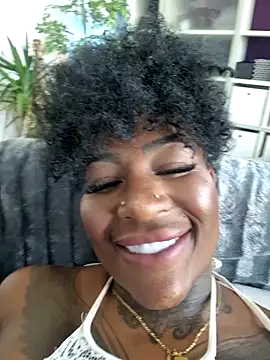 Snapshot of JosyBlack chatting on December 24, 2024, 10:01 am JosyBlack online show from December 24, 2024, 10:01 am