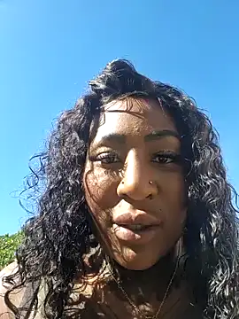 Snapshot of JosyBlack chatting on February 9, 2025, 11:36 am JosyBlack online show from February 9, 2025, 11:36 am