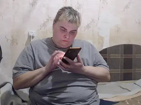 Ameliabusty online show from February 18, 2025, 4:48 pm