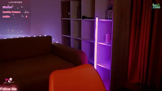 ItsAlisia online show from April 15, 2026, 5:36 am