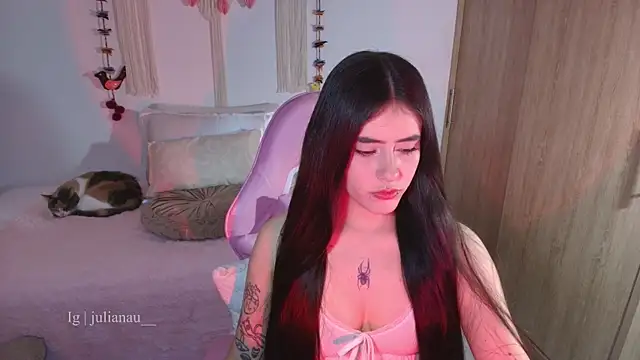 iriswest  online show from February 22, 2026, 11:25 pm