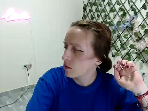 Snapshot of kittykalor09 chatting on April 25, 2026, 1:19 am kittykalor09 online show from April 25, 2026, 1:19 am