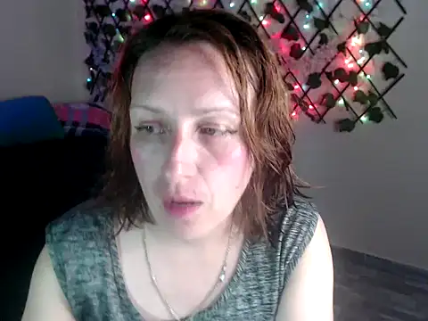 Snapshot of kittykalor09 chatting on May 13, 2026, 2:09 am kittykalor09 online show from May 13, 2026, 2:09 am
