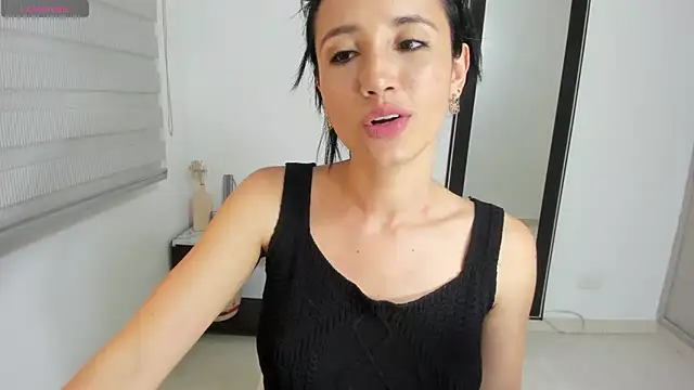  arianna hot22 online show from October 9, 2025, 12:30 am