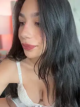 LoveLillyy online show from January 17, 2025, 8:11 pm