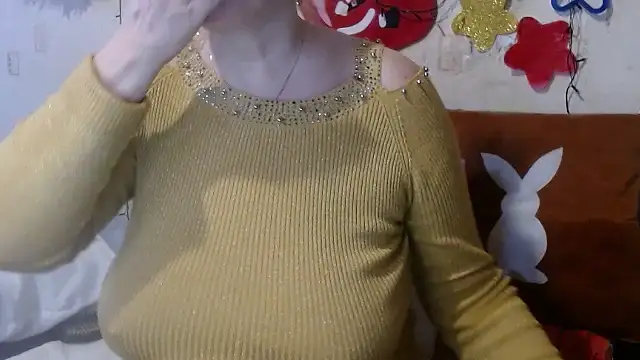 QueenLana online show from January 22, 2025, 1:21 pm
