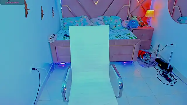 natalia-888 online show from December 24, 2024, 5:23 pm