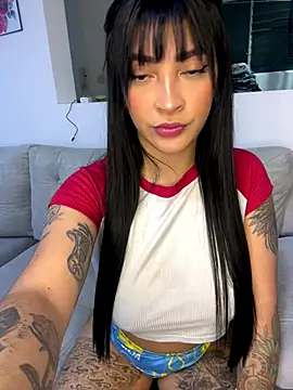 natalia-888 online show from October 3, 2025, 1:02 am