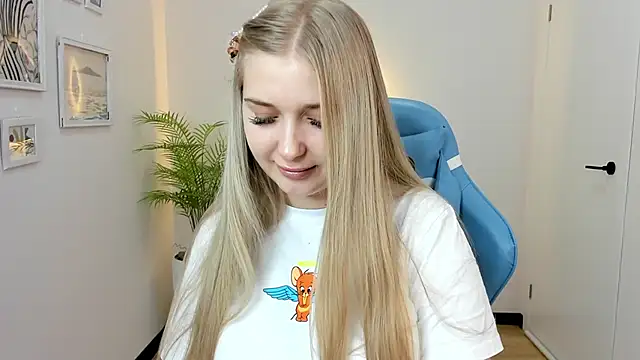 Adr1ana  online show from December 5, 2024, 2:20 am