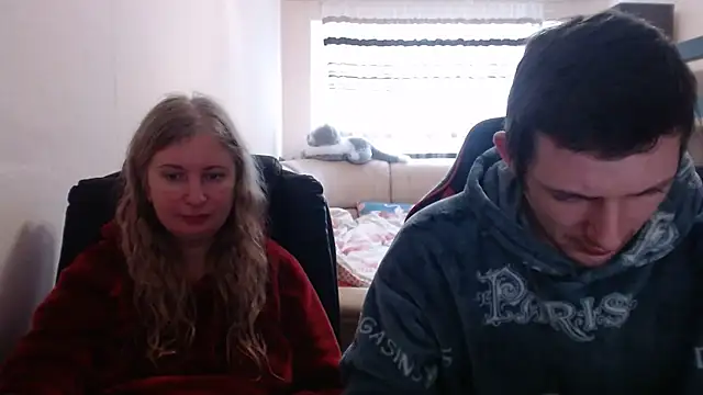 PeterAndJen online show from February 15, 2025, 10:33 am