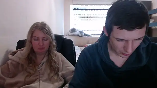 PeterAndJen online show from February 20, 2025, 1:08 pm