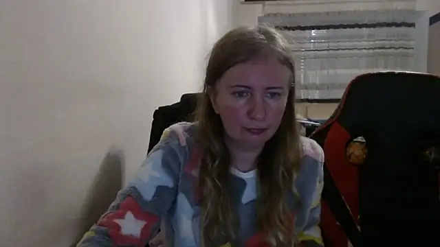 PeterAndJen online show from November 21, 2025, 8:29 pm