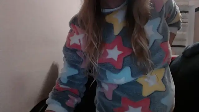 PeterAndJen online show from December 19, 2025, 6:48 pm