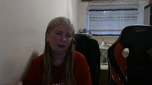 PeterAndJen online show from May 9, 2026, 5:29 pm