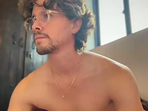 mcklister kinky feets online show from April 8, 2026, 1:00 pm