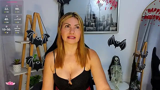 bella  adams online show from October 21, 2025, 1:56 pm