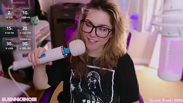 Snapshot of JennKenobi chatting on February 25, 2025, 5:15 pm JennKenobi online show from February 25, 2025, 5:15 pm