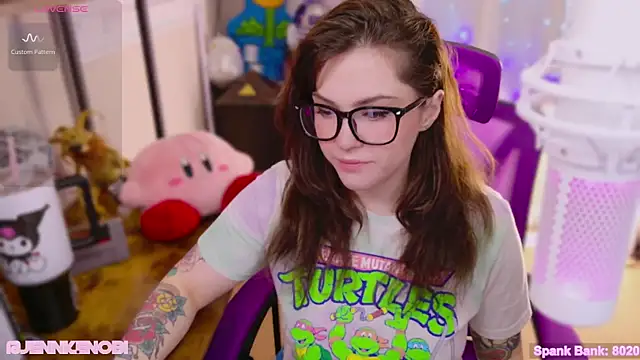 Snapshot of JennKenobi chatting on March 5, 2025, 4:13 pm JennKenobi online show from March 5, 2025, 4:13 pm