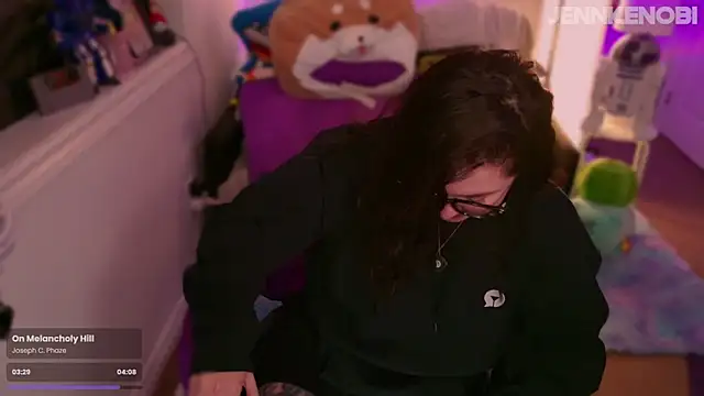 Snapshot of JennKenobi chatting on September 15, 2025, 1:33 pm JennKenobi online show from September 15, 2025, 1:33 pm