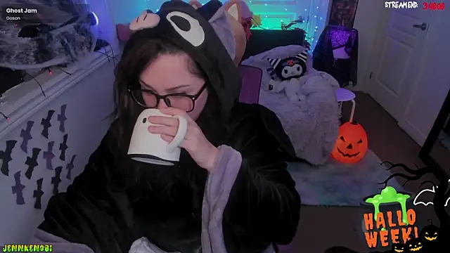 Snapshot of JennKenobi chatting on October 27, 2025, 2:43 pm JennKenobi online show from October 27, 2025, 2:43 pm